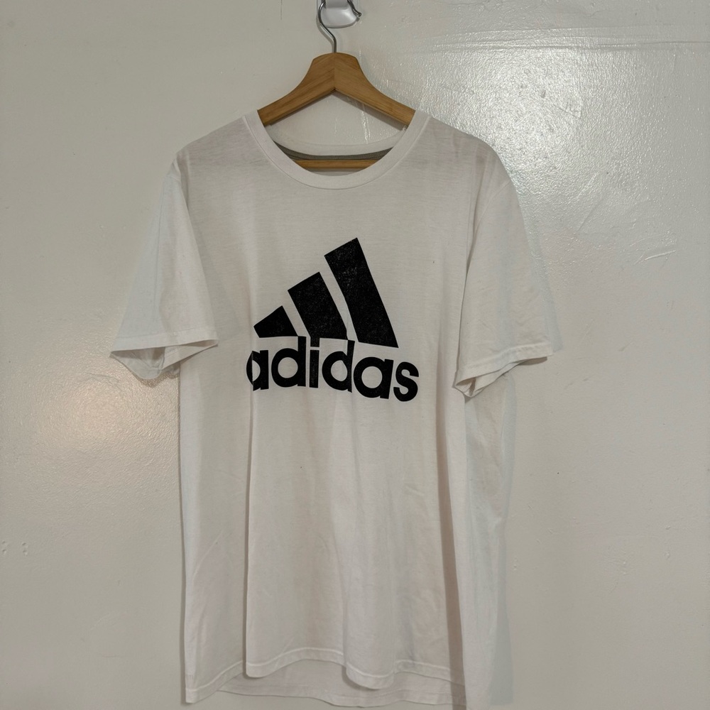 XL Vintage Adidas Tee